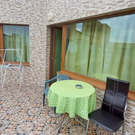 Apartman Amadeus 5 Napospart