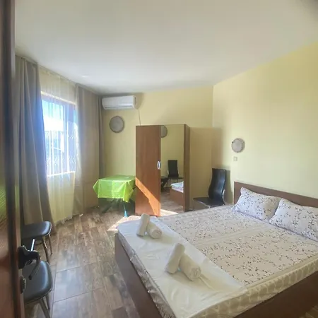 Apartman Amadeus 5 *